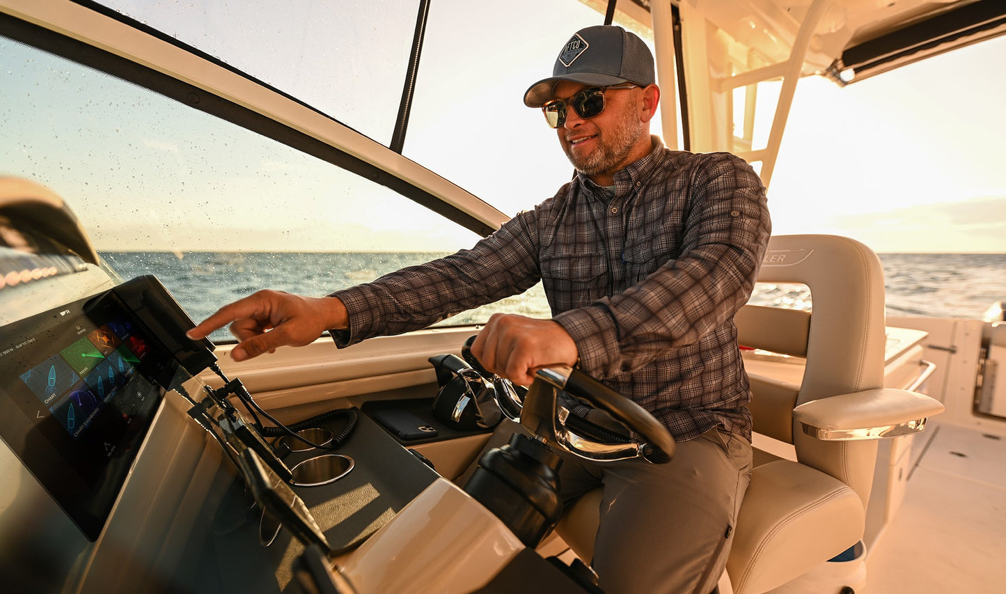 Easter Combo Deal - Raymarine Axiom+ 12" & Quantum 2 - Q24D Doppler 18" Radar - SAVE R15,000 !!!