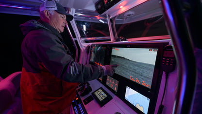 Raymarine - Axiom 2 XL Premium, Glass Bridge Chartplotters
